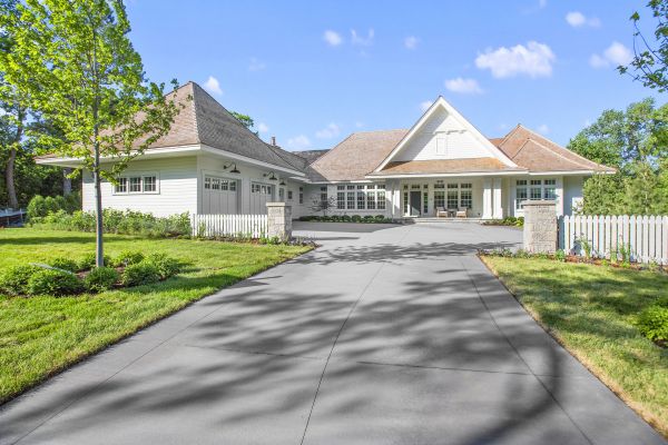 Tar And Chip Service in San Rafael